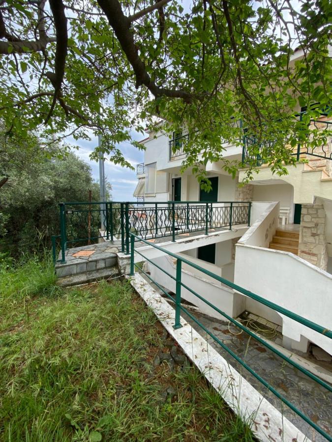 Nea Skioni Apartment Bagian luar foto