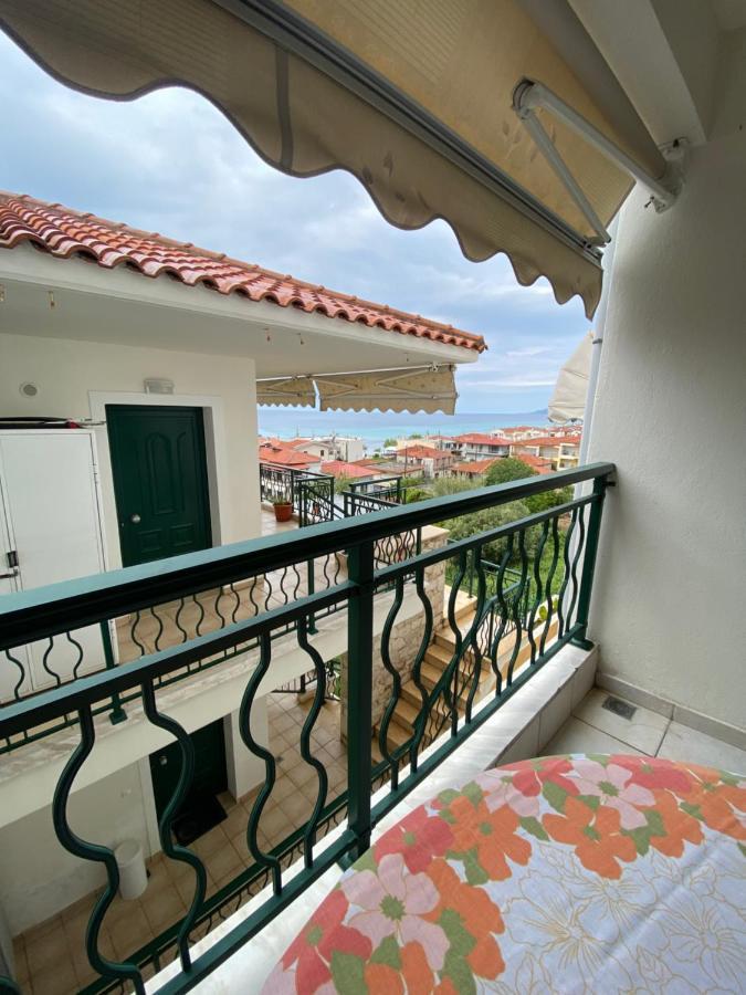Nea Skioni Apartment Bagian luar foto