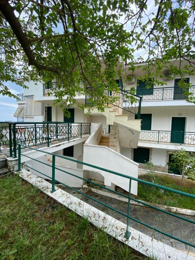Nea Skioni Apartment Bagian luar foto