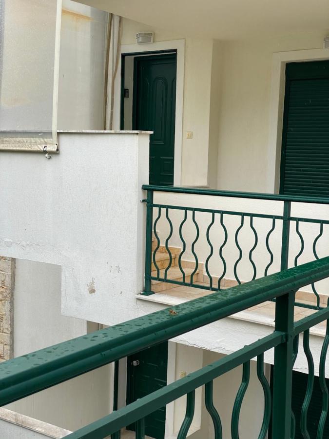 Nea Skioni Apartment Bagian luar foto